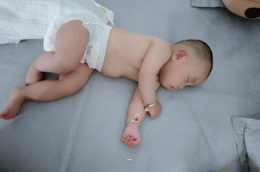 成都宝宝咳到吐怎么办